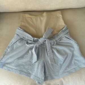 a:glow maternity shorts, blue and white, tie waste, size M maternity.